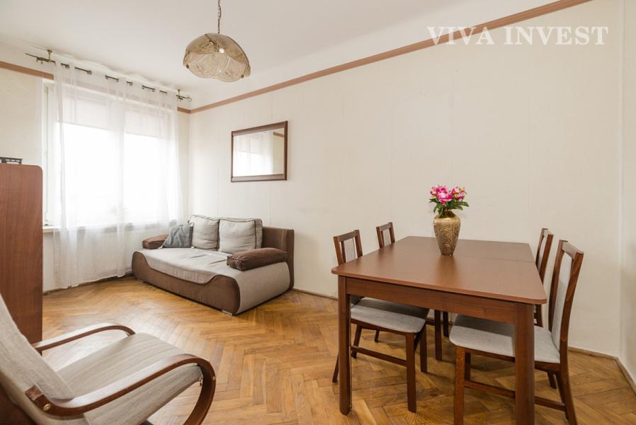 Warszawa Praga-Południe, Paryska