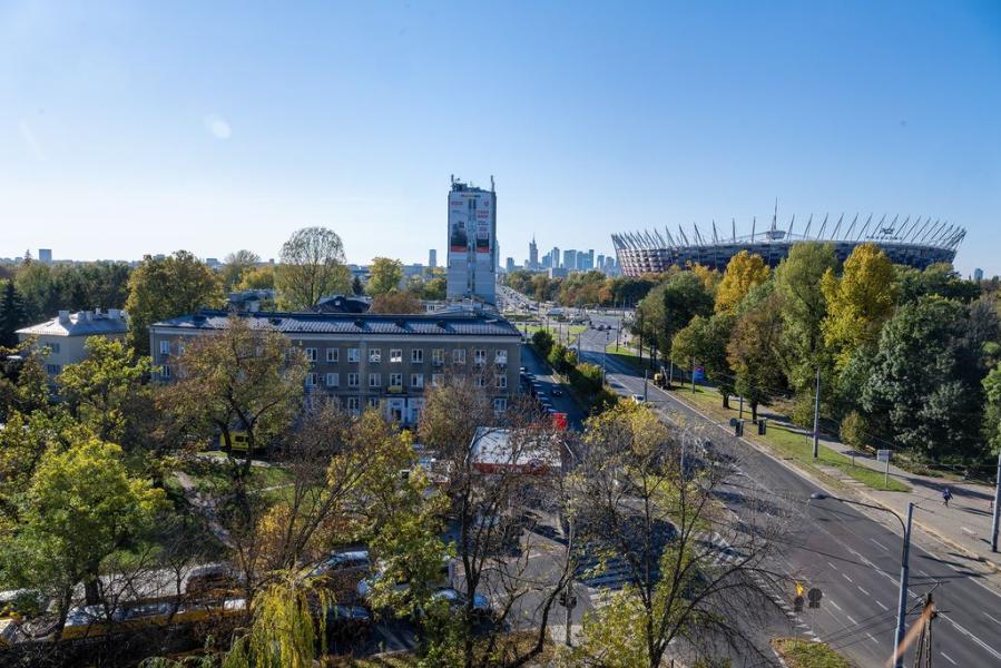 Warszawa Praga-Południe, Aleja Jerzego Waszyngtona