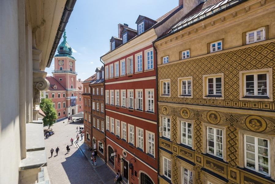 Warszawa Śródmieście, Świętojańska