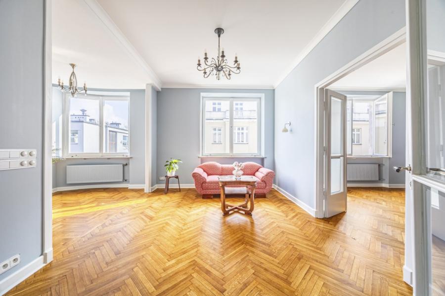 Warszawa Śródmieście, Frascati