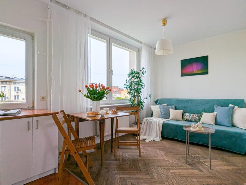 Warszawa Śródmieście, Aleja Armii Ludowej
