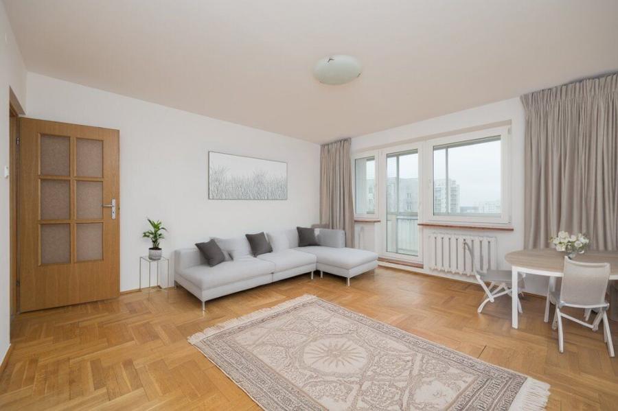 Warszawa Ursynów, Belgradzka
