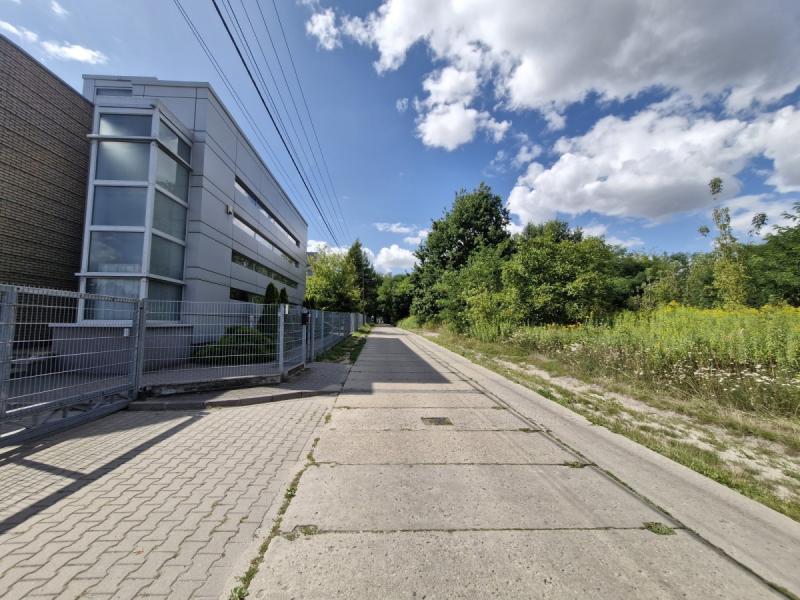 Warszawa Włochy, Serwituty