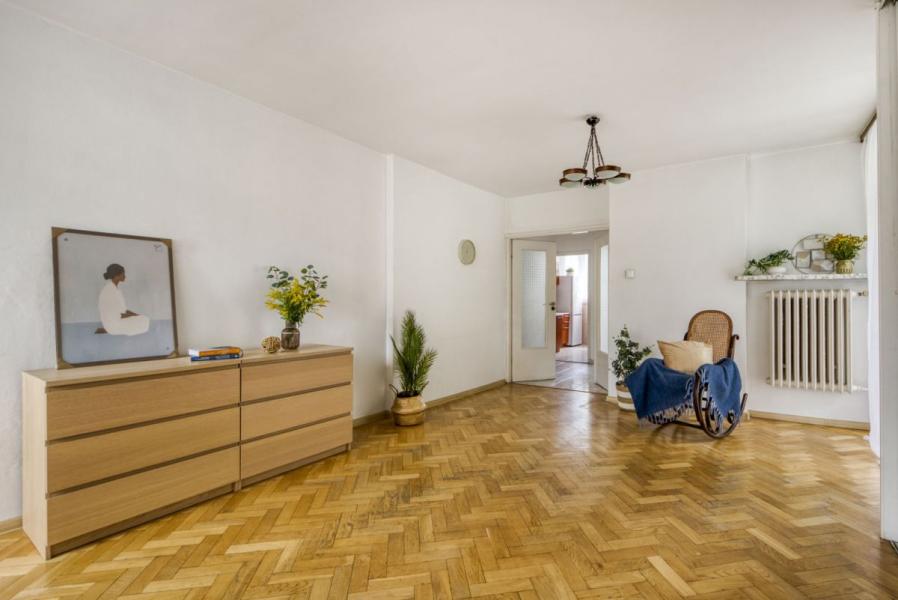 Warszawa Śródmieście, Lipowa
