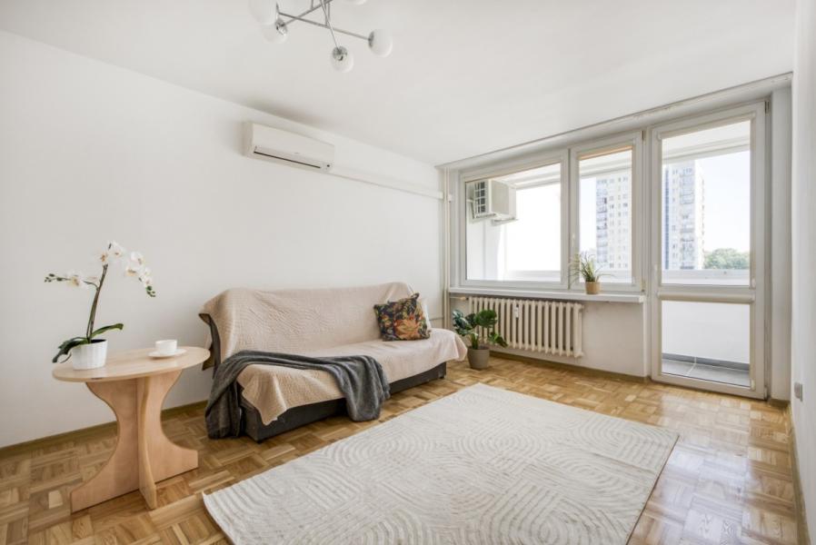 Warszawa Bielany, Antoniego Czechowa