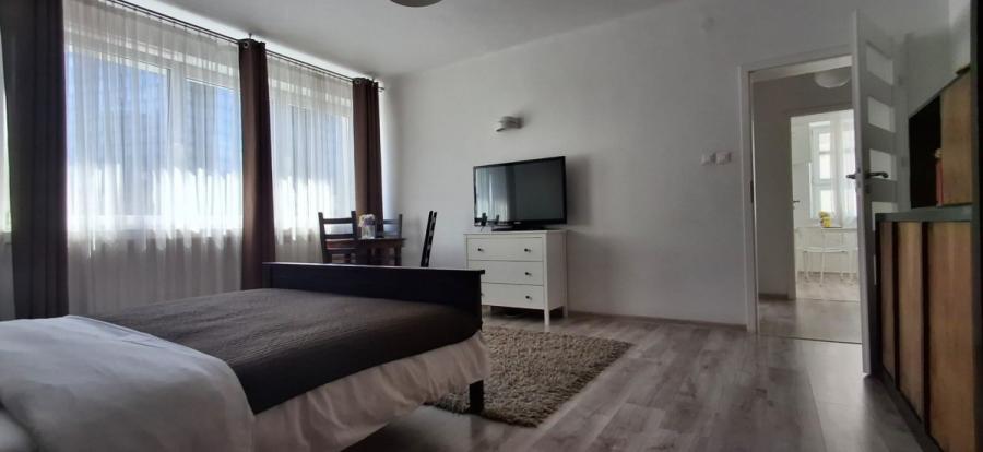Warszawa Śródmieście, Złota