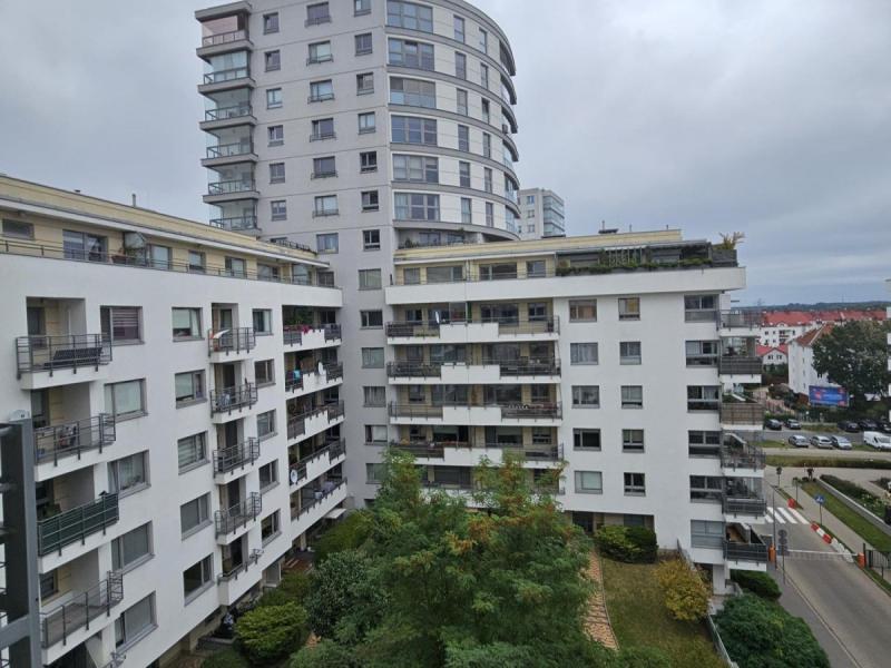 Warszawa Praga-Południe, Jana Nowaka-Jeziorańskiego