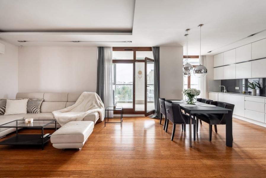 Warszawa Wilanów, Sarmacka