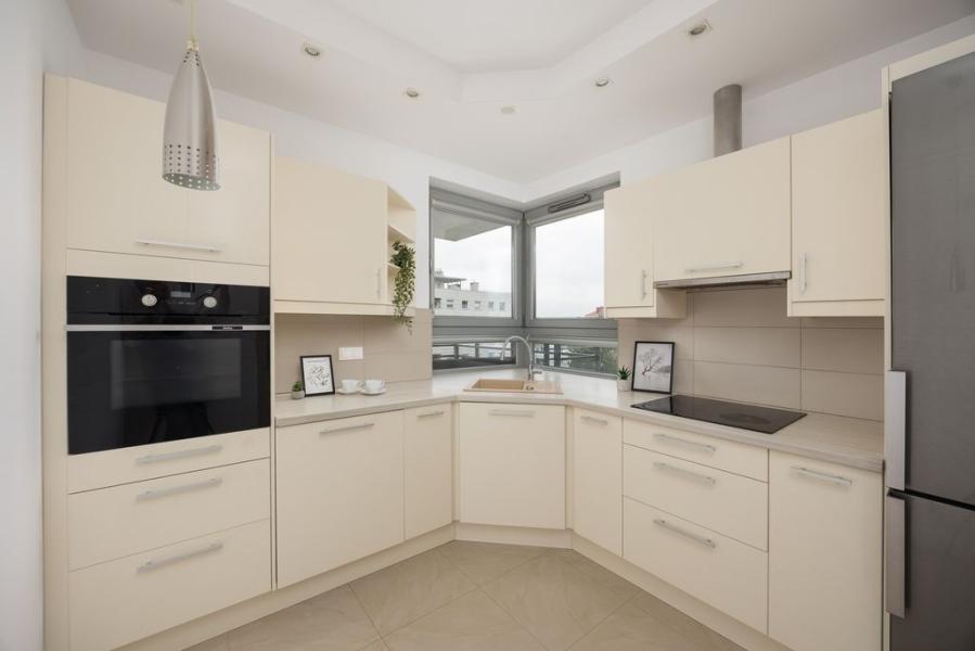 Warszawa Praga-Południe, Jana Nowaka-Jeziorańskiego