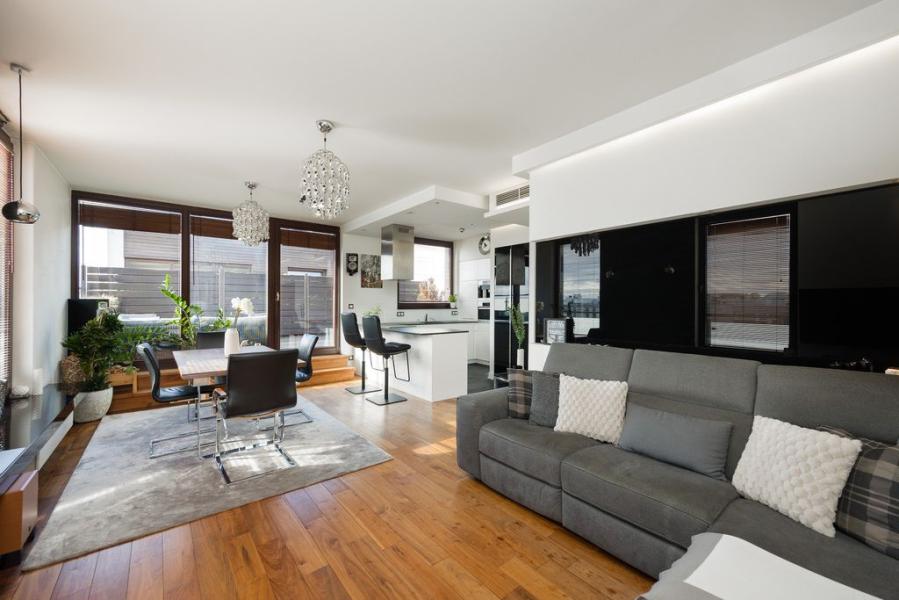 Warszawa Wilanów, Aleja Rzeczypospolitej