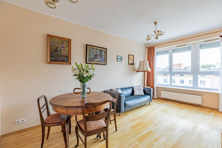 Warszawa Śródmieście, Stawki