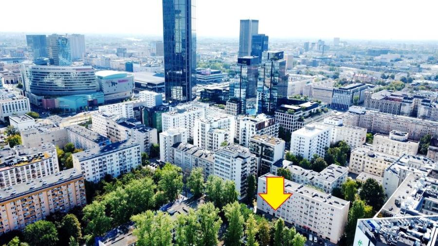 Warszawa Śródmieście, Złota