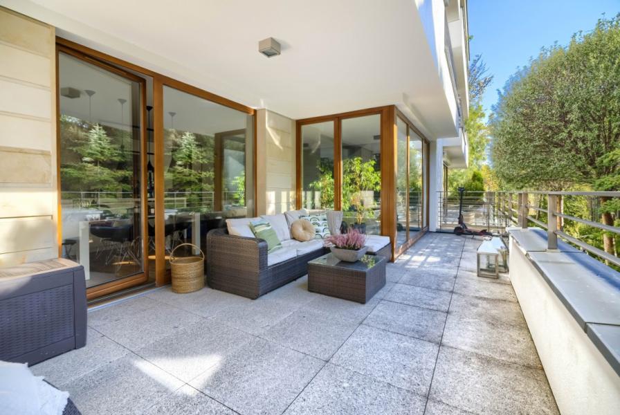 Warszawa Wilanów, Dostatnia