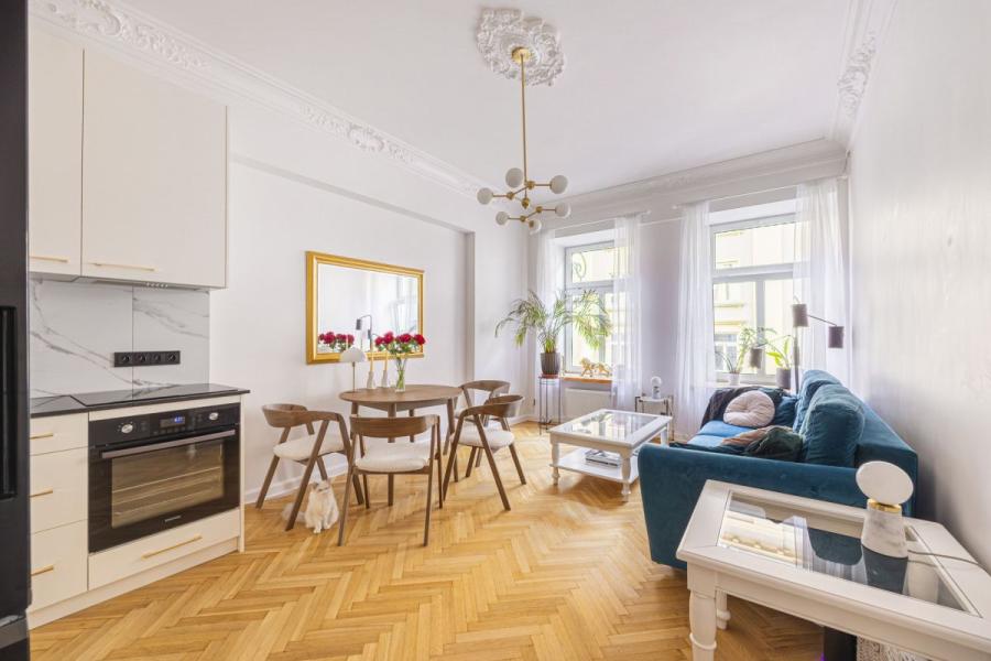 Warszawa Śródmieście, Lwowska