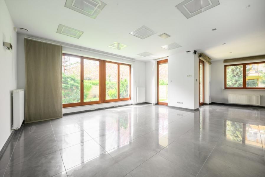 Warszawa Wilanów, Sarmacka