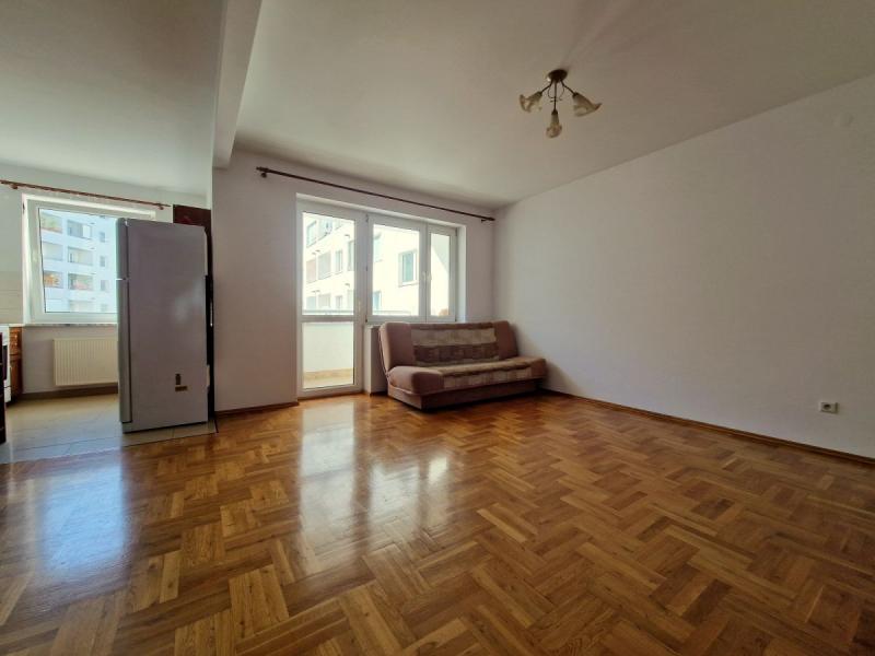 Warszawa Praga-Południe, Aleja Stanów Zjednoczonych