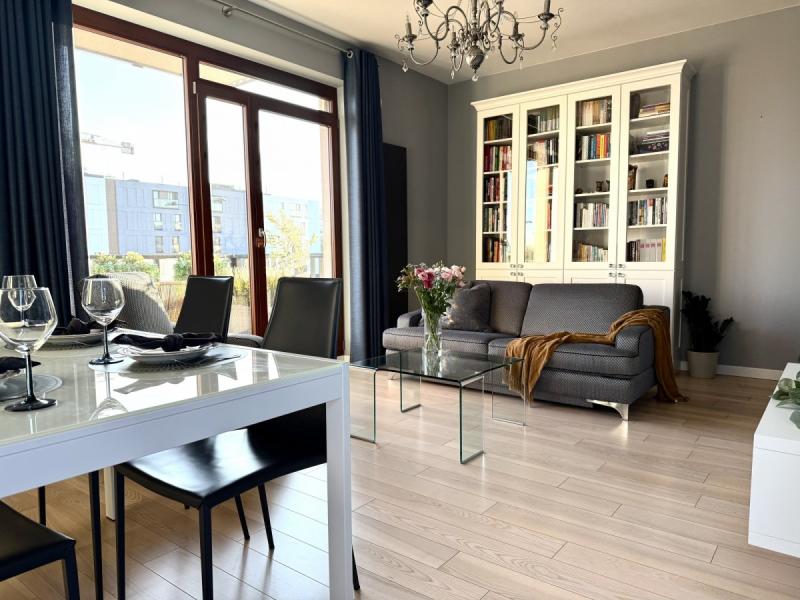 Warszawa Wilanów, Kazachska