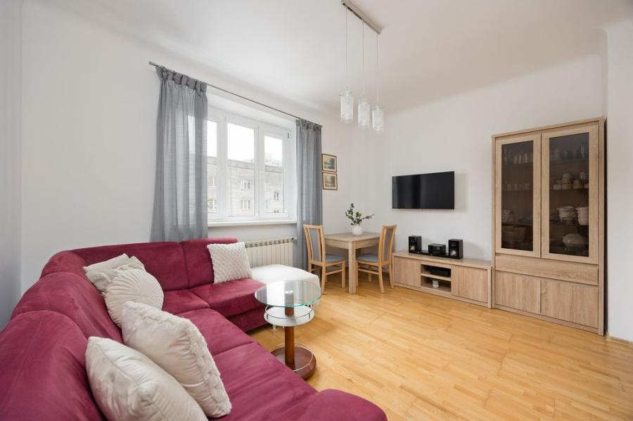 Warszawa Praga-Północ, Kameralna