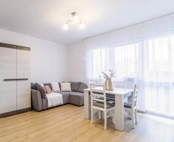 Warszawa Targówek, Kartograficzna