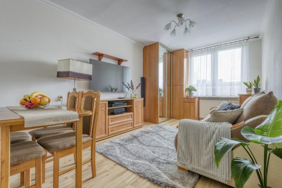 Warszawa Ochota, Karola Dickensa