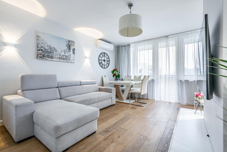 Warszawa Ursynów, Hawajska