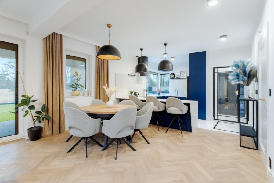 Warszawa Białołęka, Białołęcka