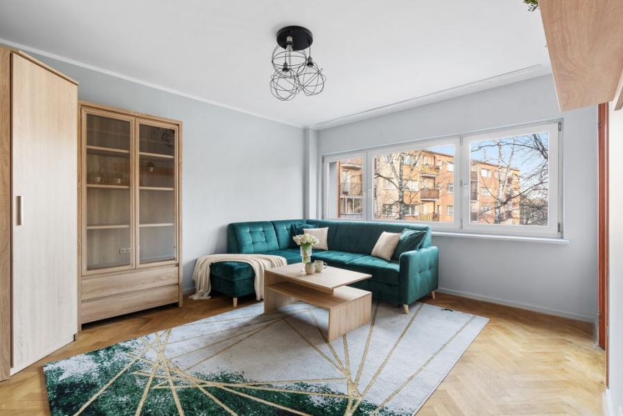 Warszawa Wola, Pustola