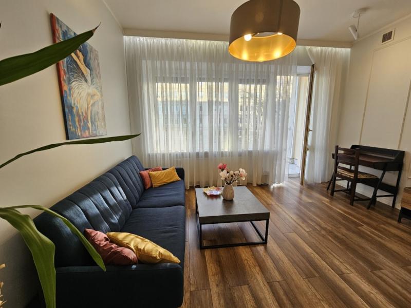 Warszawa Śródmieście, Krucza