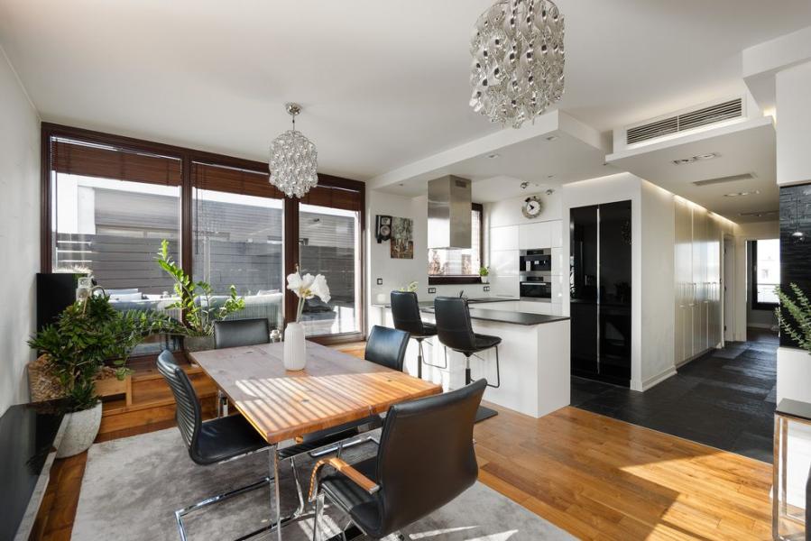 Warszawa Wilanów, Aleja Rzeczypospolitej