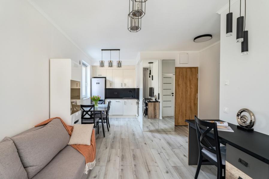 Warszawa Włochy, Łopuszańska