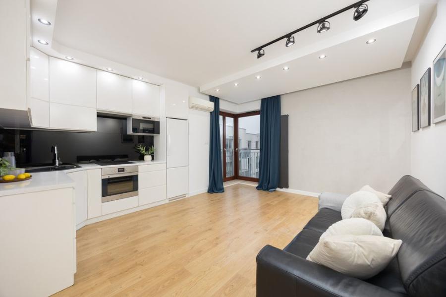 Warszawa Wilanów, Kazachska