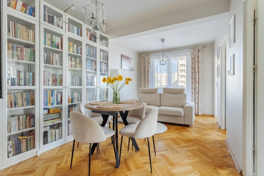 Warszawa Białołęka, Książkowa