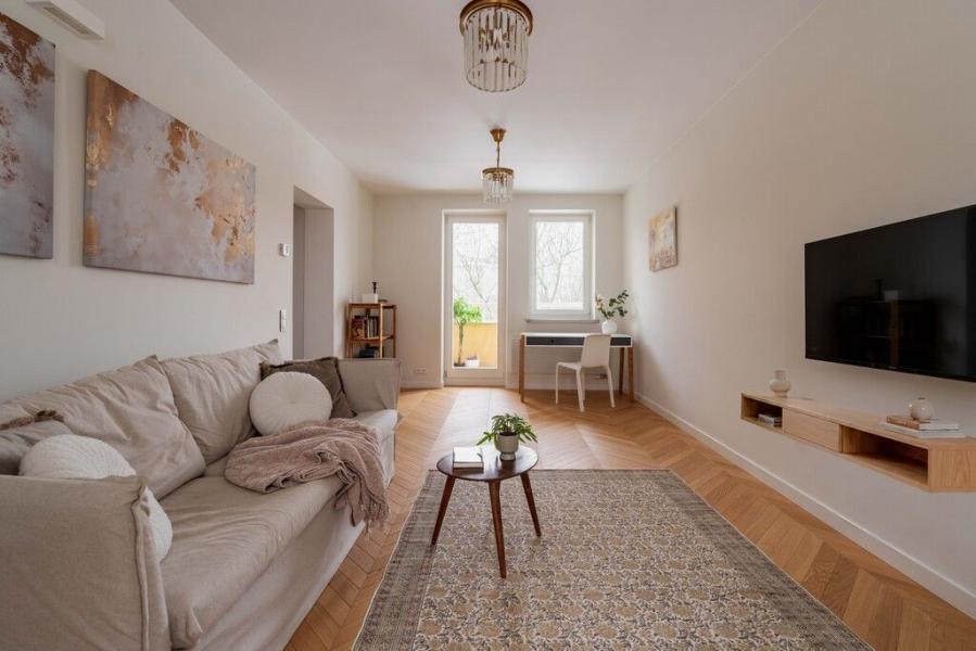 Warszawa Śródmieście, Ptasia