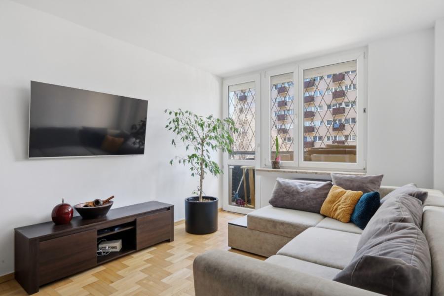 Warszawa Praga-Południe, Kobielska