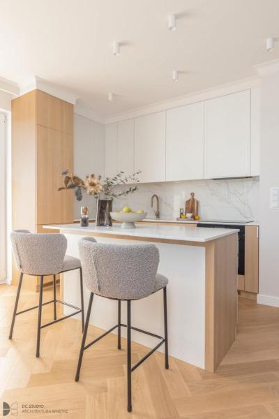 Warszawa Wawer, Poematu