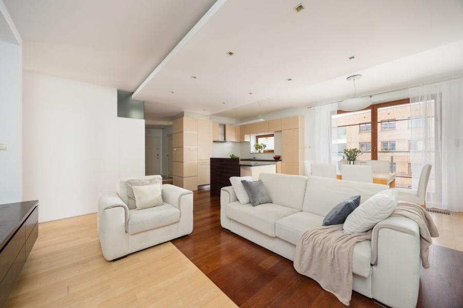 Warszawa Praga-Północ, Floriańska