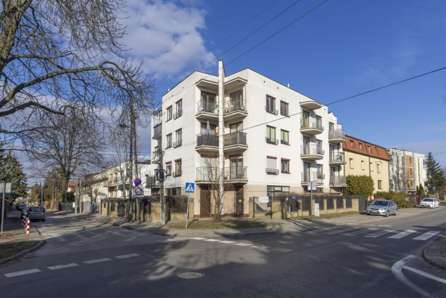 Warszawa Bemowo, Oświatowa