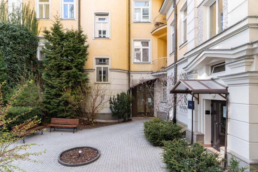 Warszawa Śródmieście, Aleja Jana Pawła II