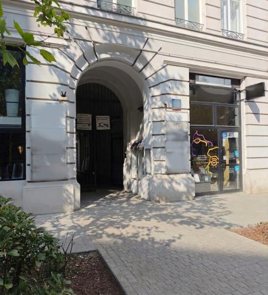 Warszawa Śródmieście, Bracka