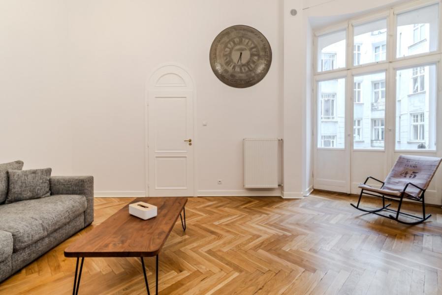 Warszawa Śródmieście, Hoża